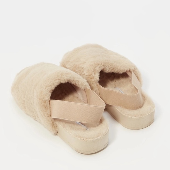 Fuzzy Strap Back Slippers 🥿 - Picture 4 of 6